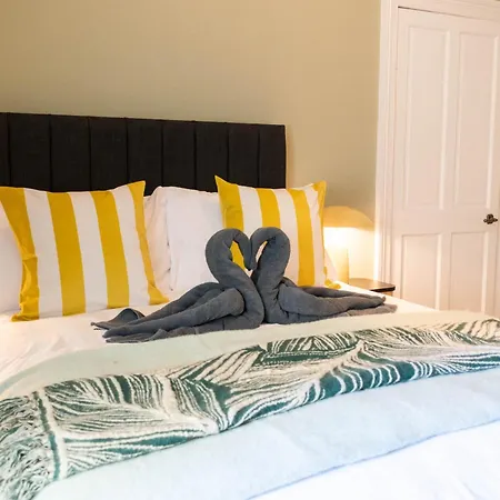 The Parade -corner Plot Getaways Redcar