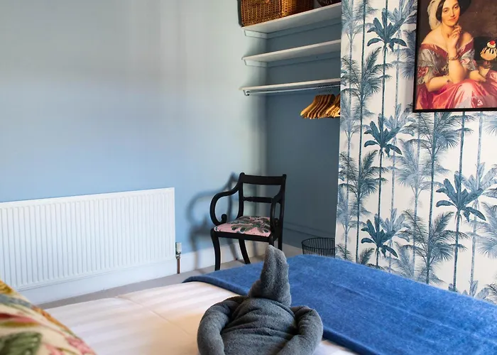 The Parade -corner Plot Getaways 雷德卡