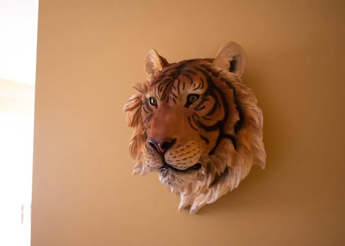 The Parade -corner Plot Getaways *