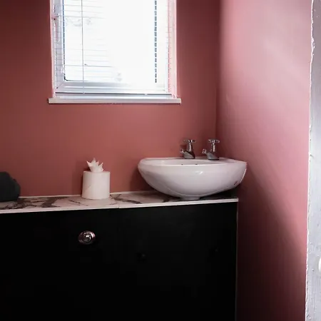 The Parade -corner Plot Getaways *